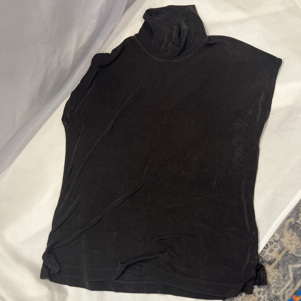 Chicos Travelers Black Turtleneck Short Sleeve Top Slinky Sz 2 Minimalist 46